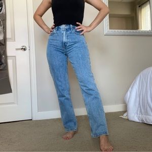 Abercrombie CURVE LOVE 90s Ultra High Rise Straight Jeans